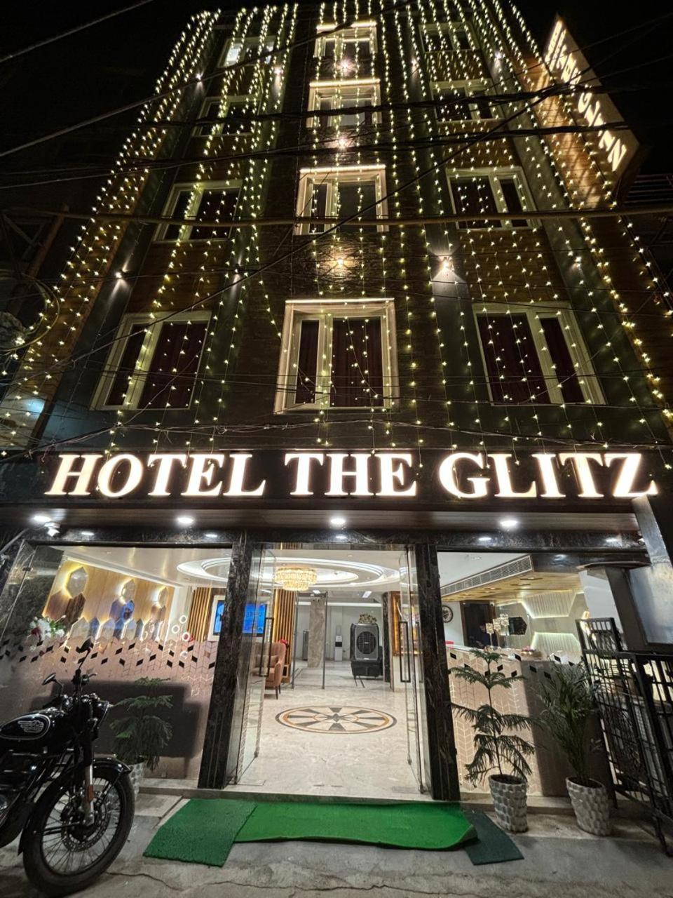 Hotel Glitz - Walk In From New Delhi Railway Station Dış mekan fotoğraf