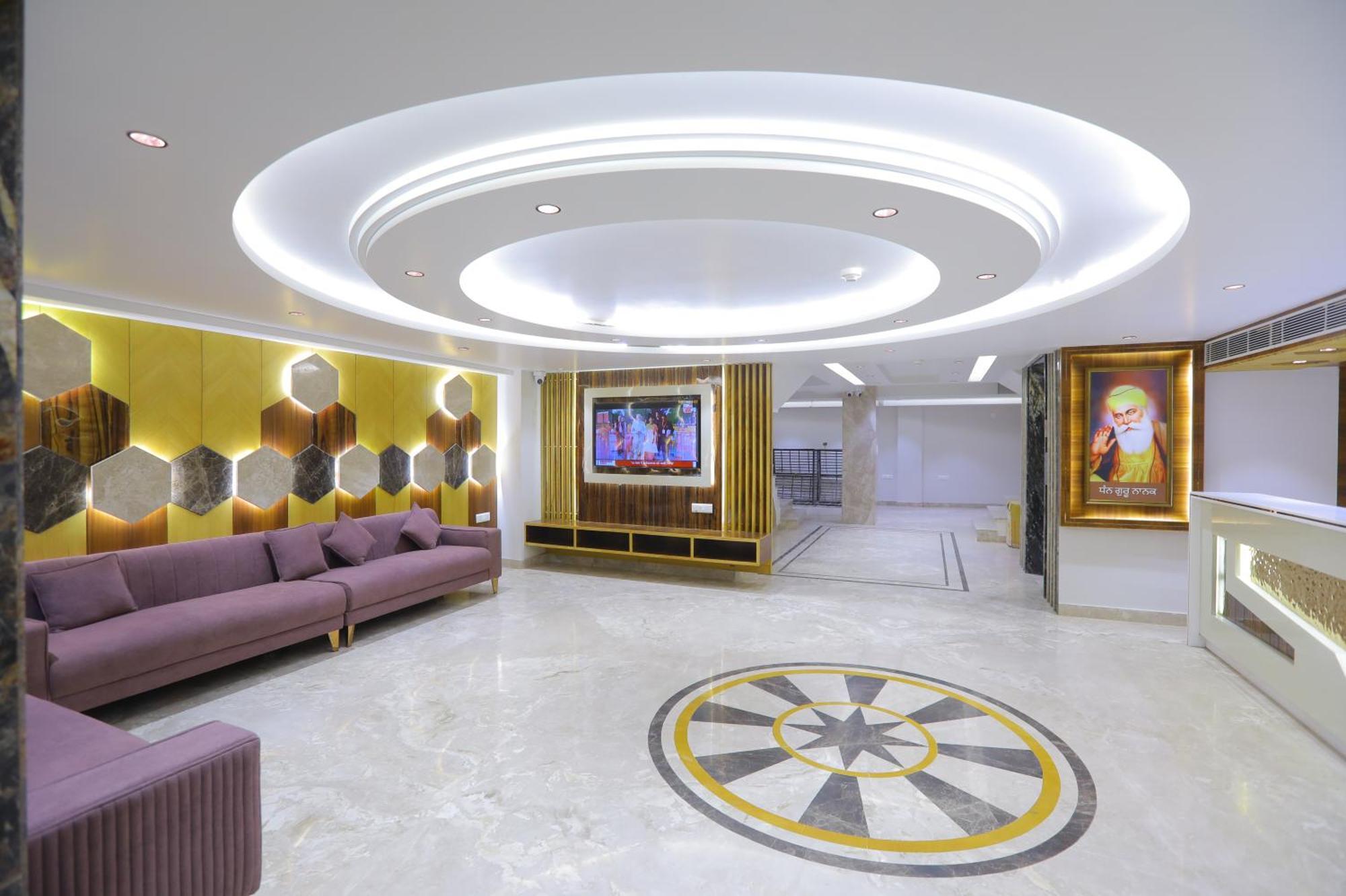 Hotel Glitz - Walk In From New Delhi Railway Station Dış mekan fotoğraf